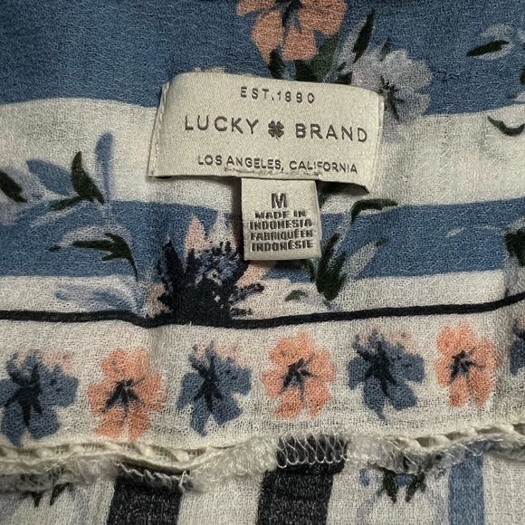 Pretty Blouse - Picture 5 of 6